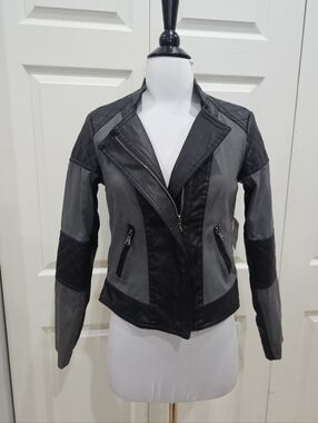 Deb Punk Goth Gray Black Faux Leather Quilted Zip Up Moto Biker Jacket Coat S